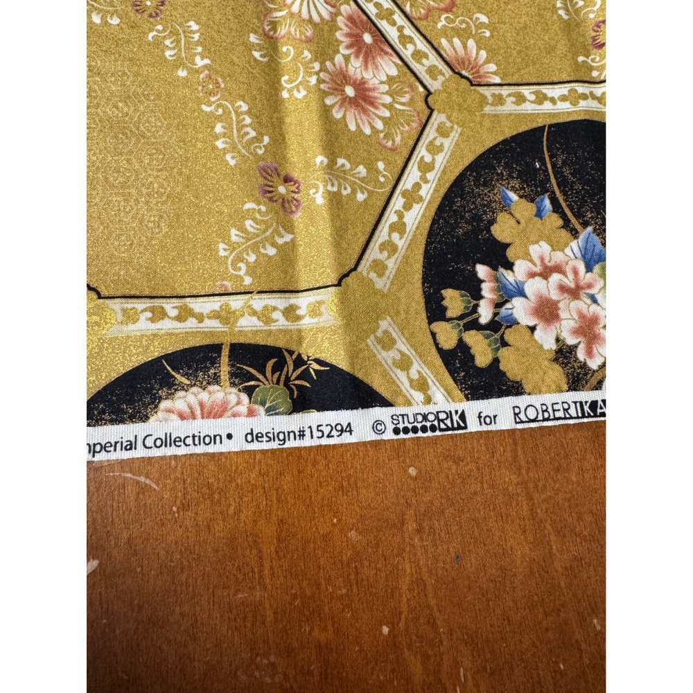 Robert Kaufman Imperial Collection Fabric 42x34 Gold Metallic Japanese Floral - Picture 4 of 6